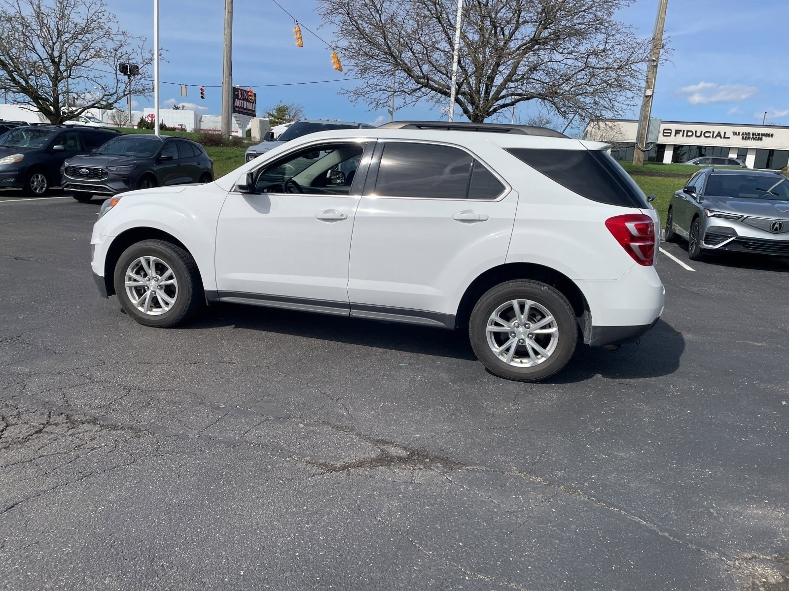 Used 2016 Chevrolet Equinox LT w/ Convenience Package image 4