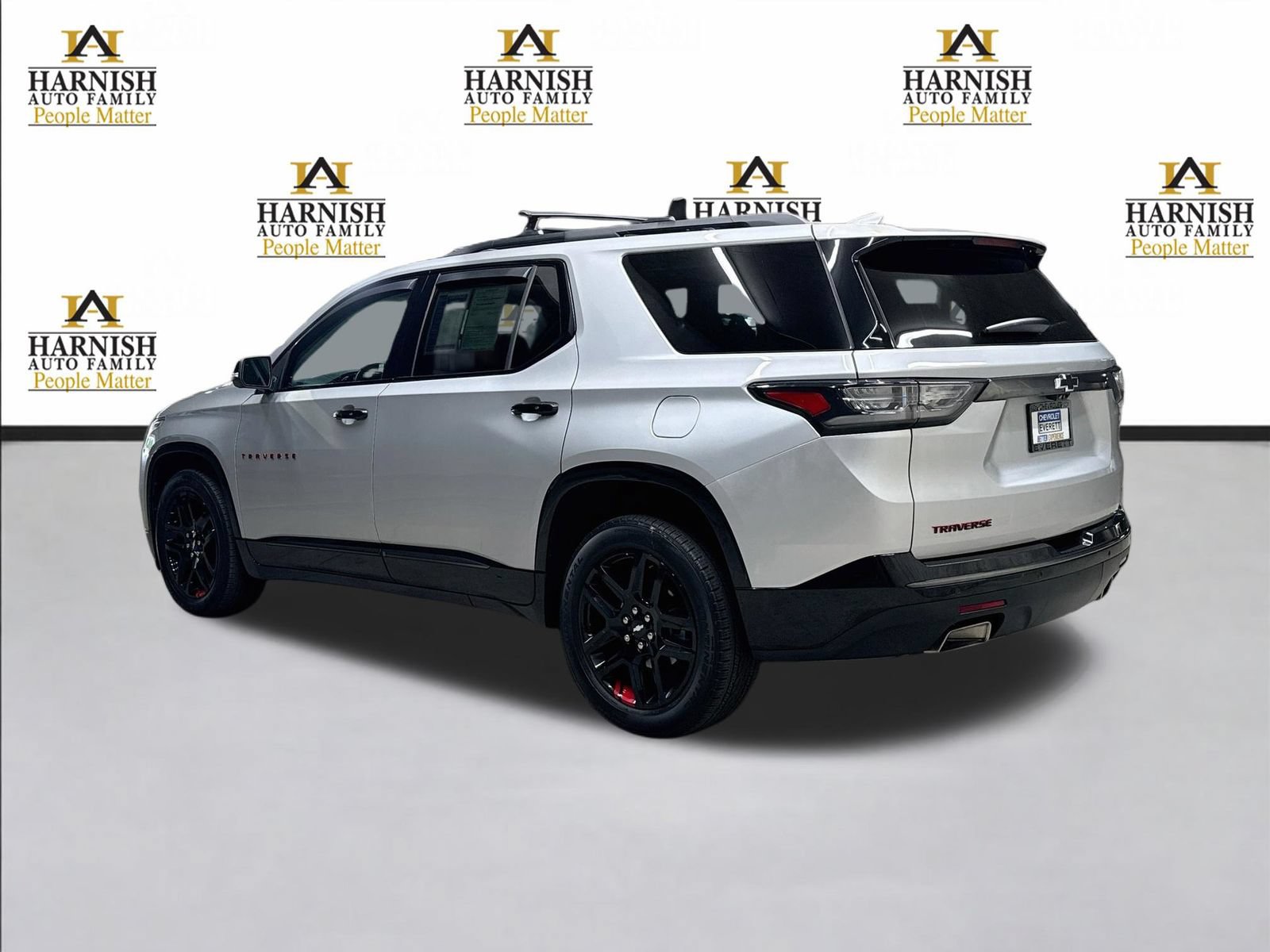 Used 2021 Chevrolet Traverse Premier w/ Redline Edition AWD/4WD image 9