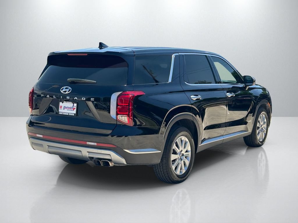 Used 2025 Hyundai Palisade SE FWD image 5
