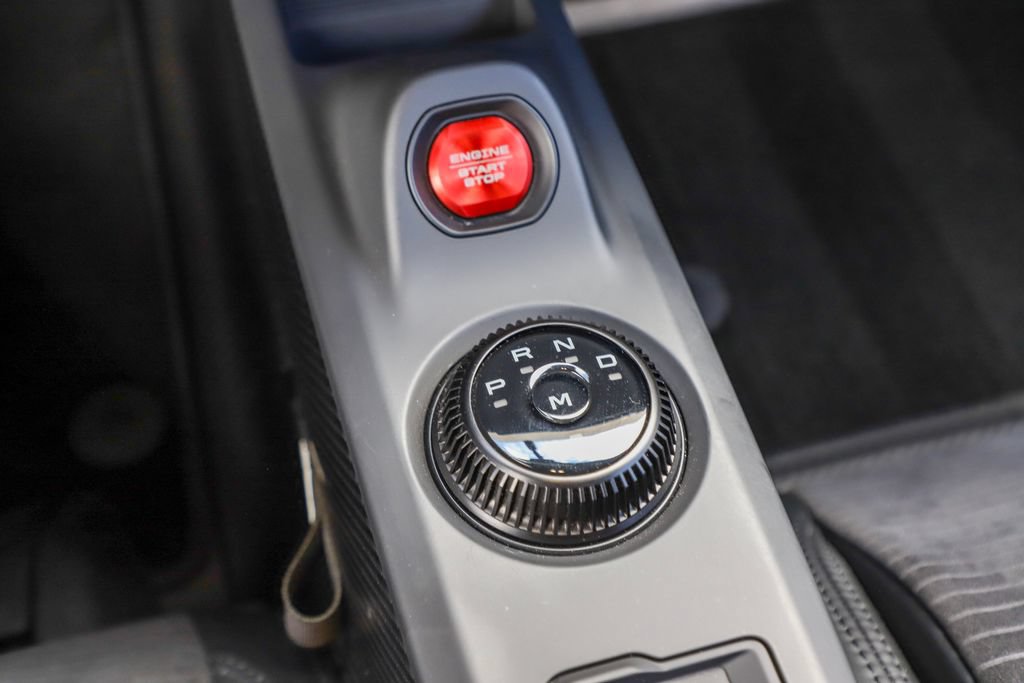 Used 2017 Ford GT RWD image 88
