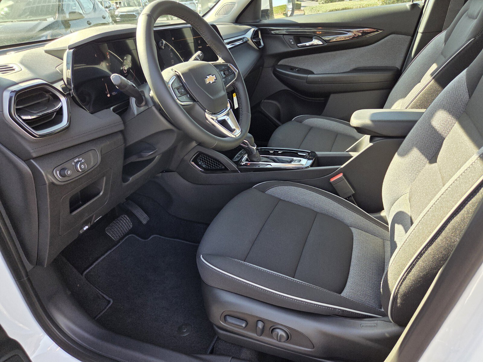 New 2026 Chevrolet TrailBlazer LT w/ Convenience Package image 5