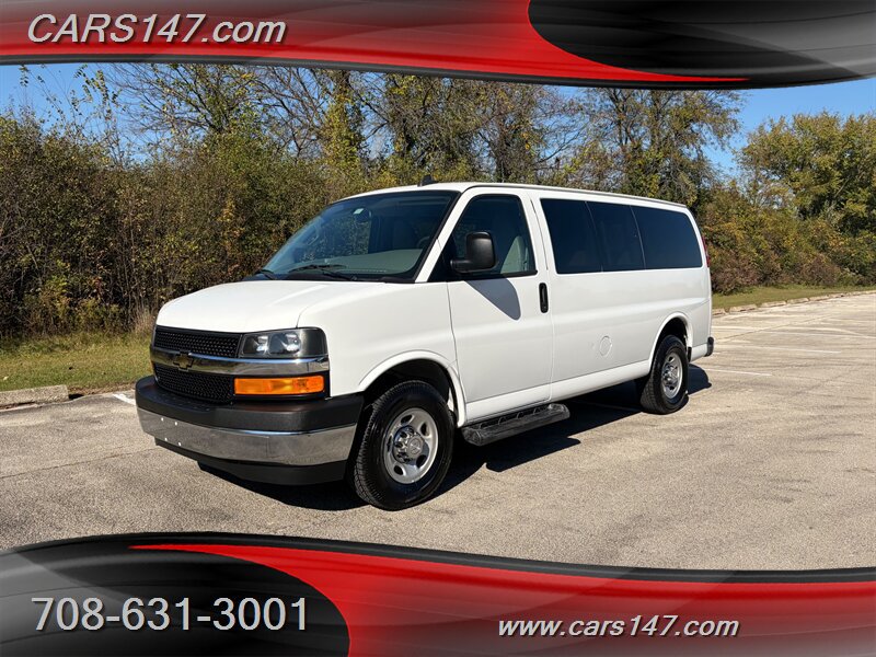 Used 2017 Chevrolet Express 3500 LT w/ LT Preferred Equipment Group RWD image 1