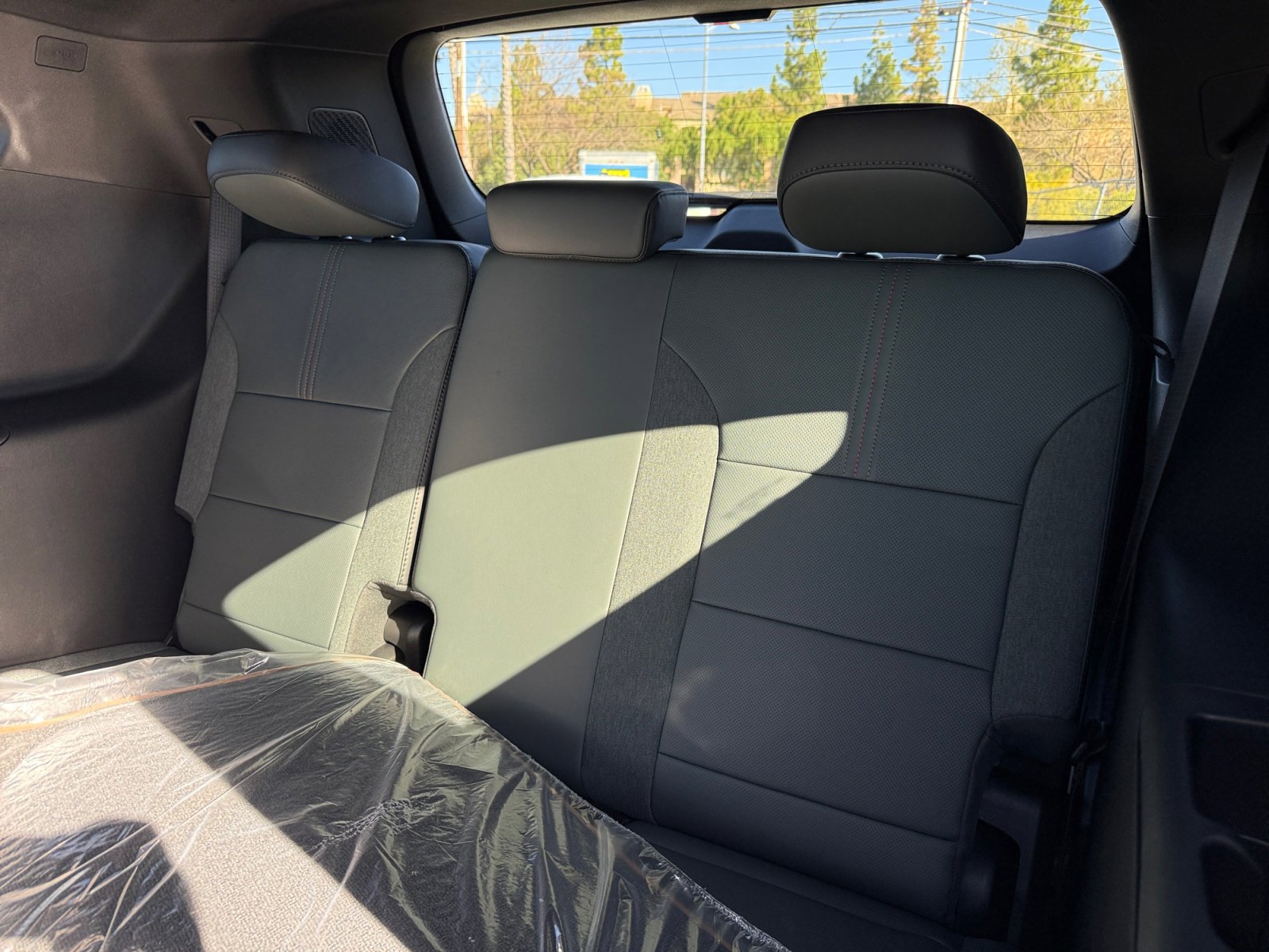 New 2026 GMC Acadia AT4 w/ Luxury Package image 21