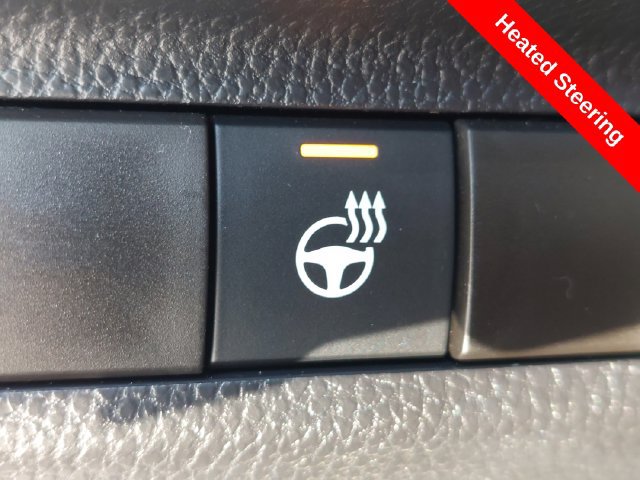 Used 2025 Toyota RAV4 XLE w/ Convenience Package AWD/4WD image 17