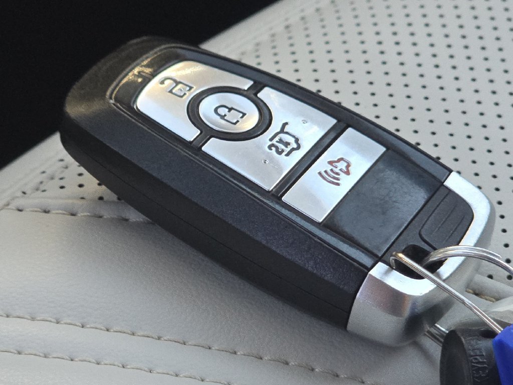 Used 2022 Ford Mustang Mach-E Premium w/ Ice White Appearance Package AWD/4WD image 35