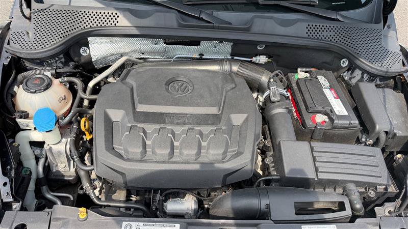 Used 2018 Volkswagen Beetle 2.0T FWD image 38