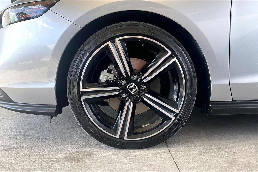 Used 2025 Honda Accord Sport image 9