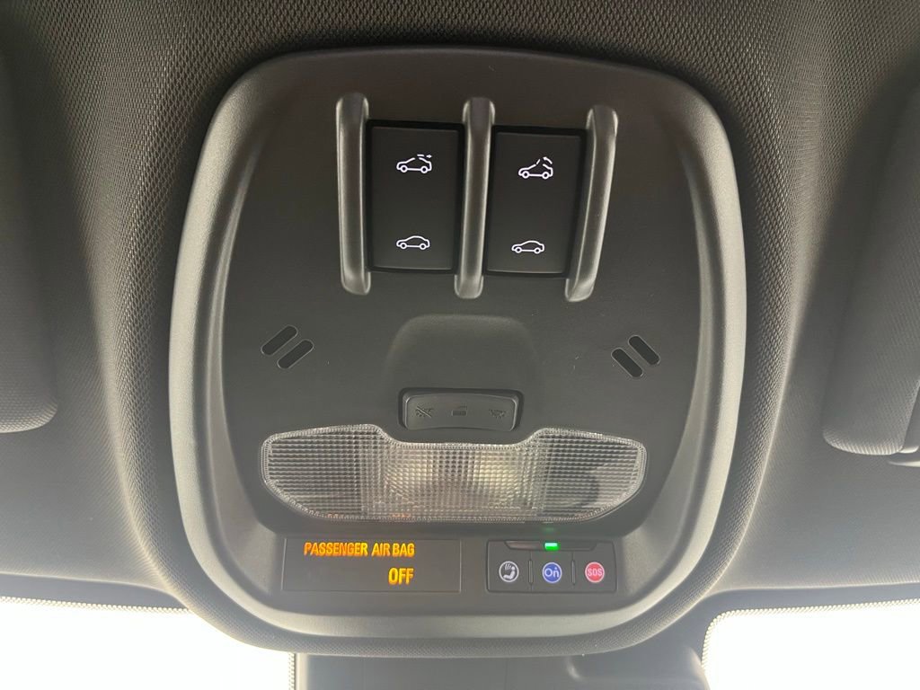 New 2026 Chevrolet Trax RS w/ Sunroof Package FWD image 40