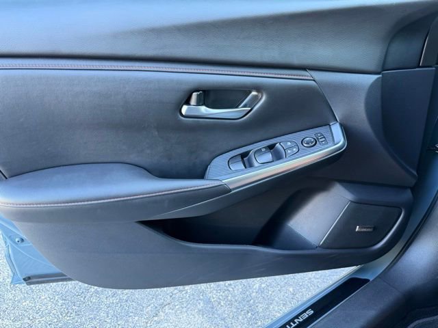 Certified 2025 Nissan Sentra SR w/ SR Premium Package image 12