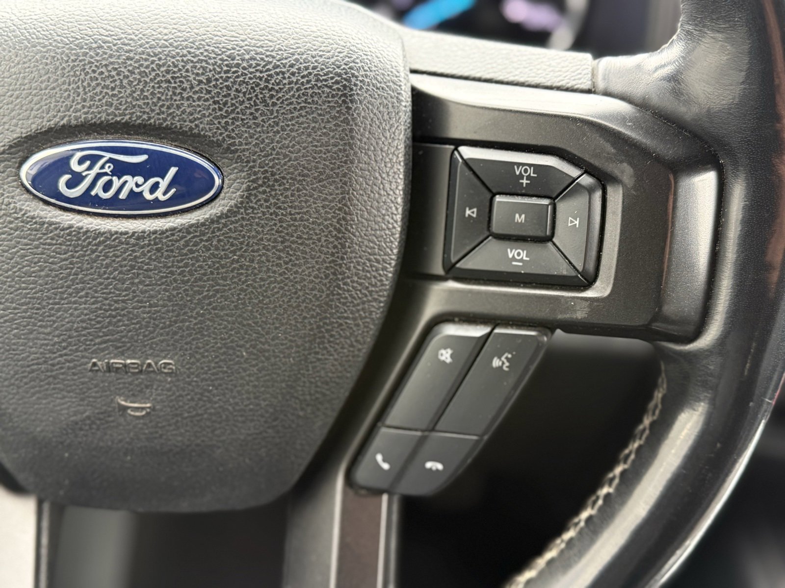 Used 2020 Ford Expedition Limited image 21