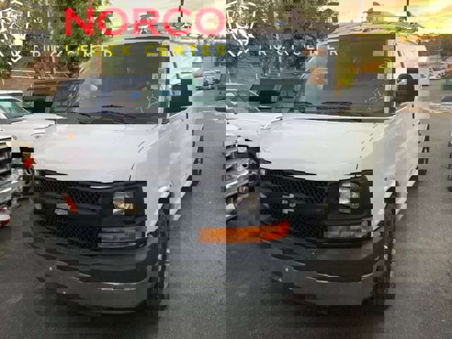 Used 2014 Chevrolet Express 2500 image 1