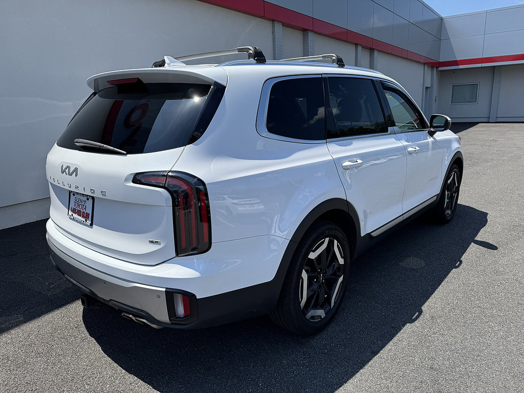 Used 2023 Kia Telluride EX w/ EX Captain's Chair Package AWD/4WD image 5