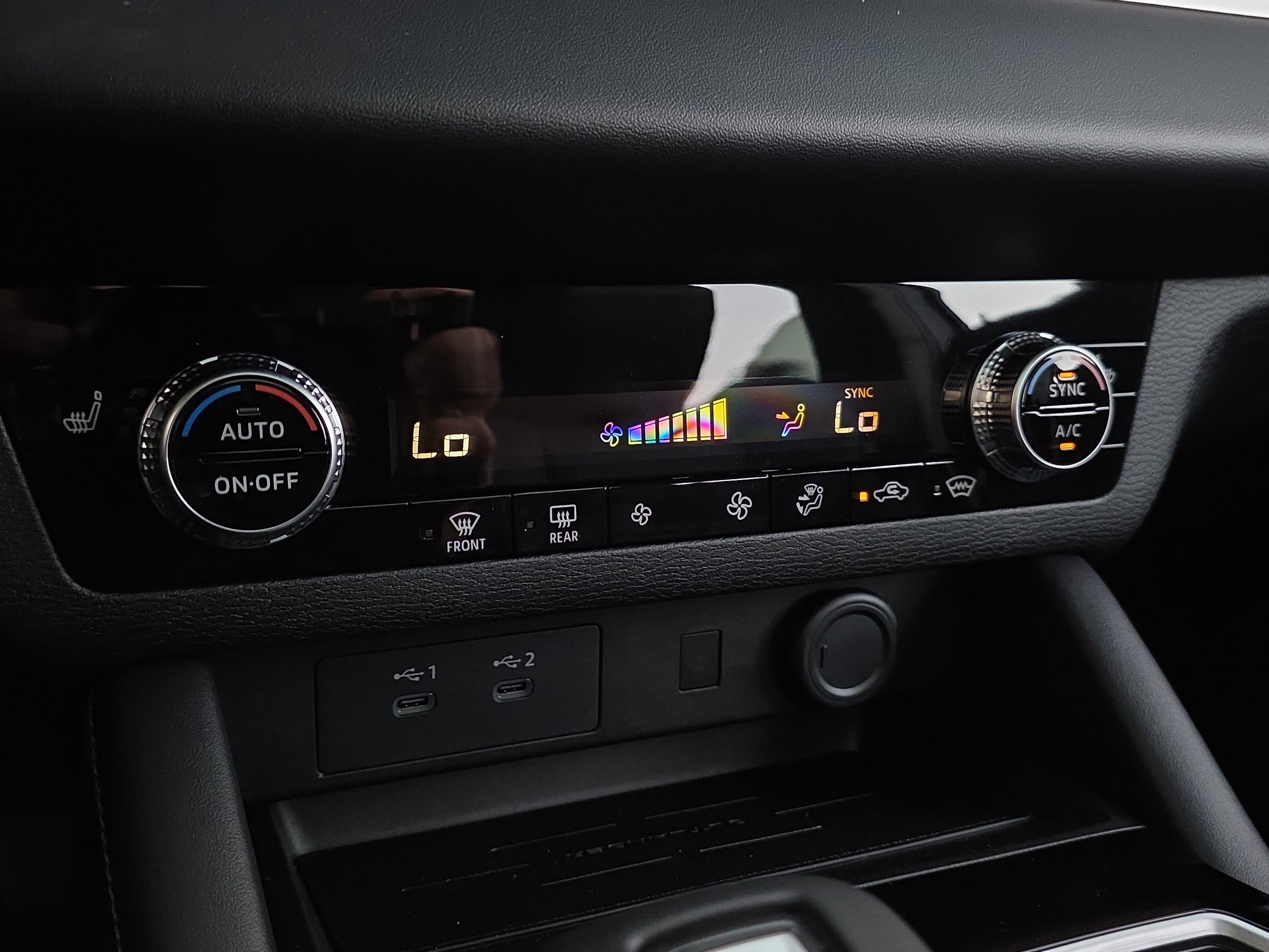 New 2025 Mitsubishi Outlander SE image 17