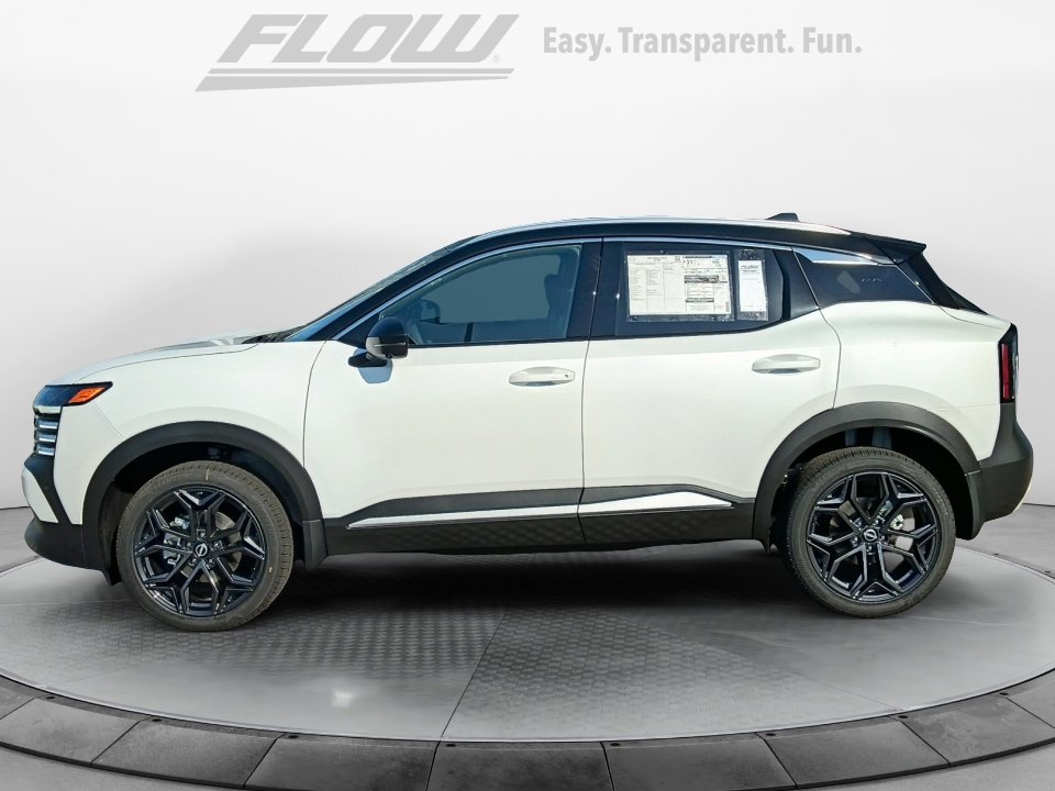New 2026 Nissan Kicks SR FWD image 4
