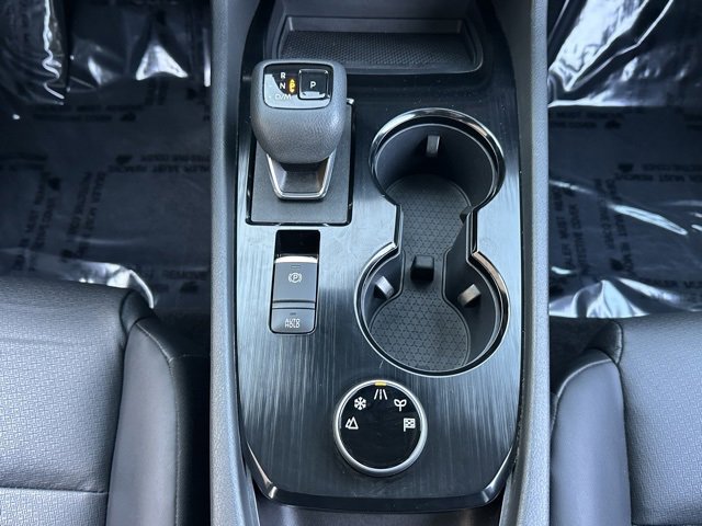 Used 2023 Nissan Rogue SV w/ SV Premium Package image 31