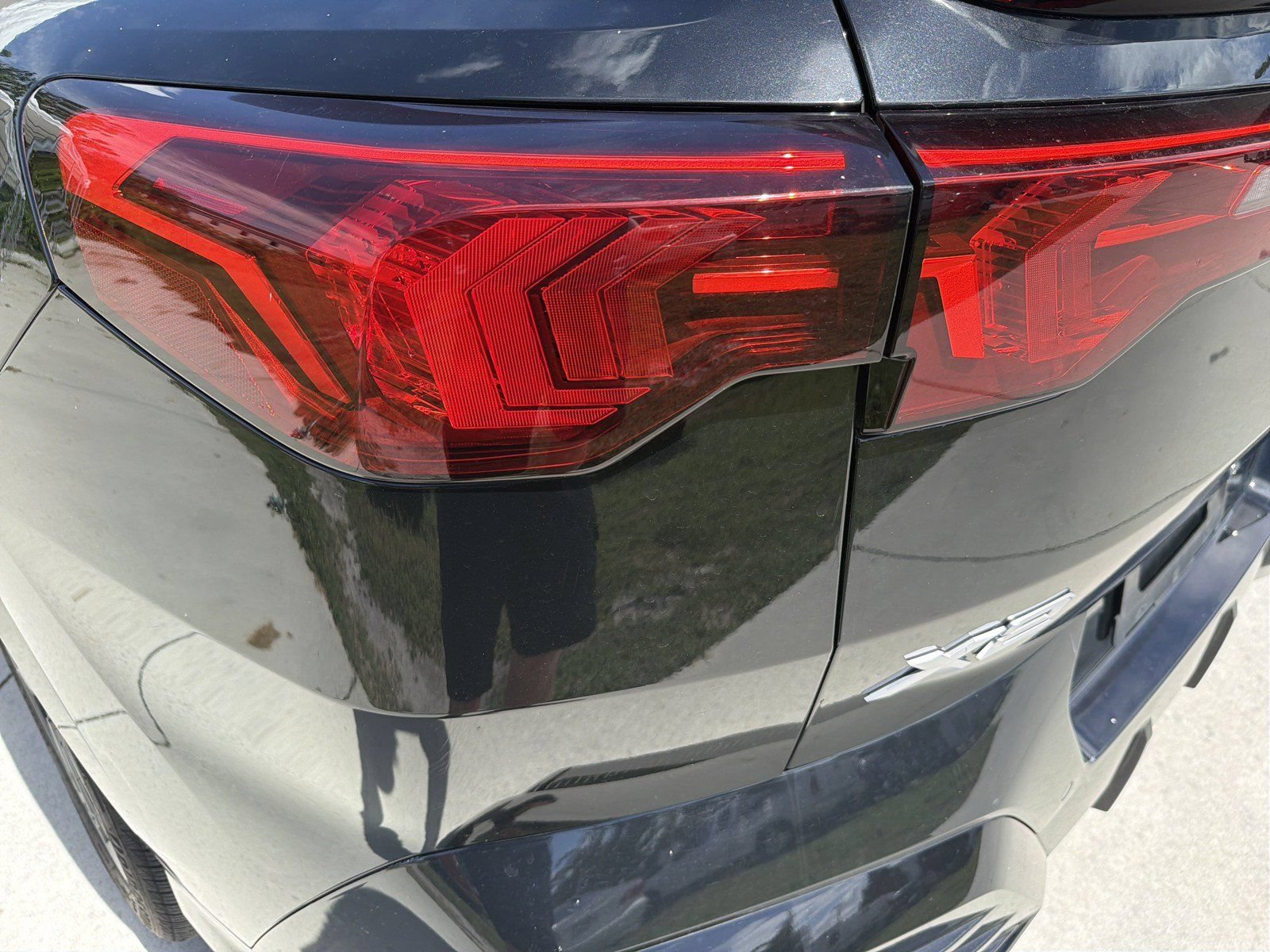 Certified 2025 BMW X2 xDrive28i AWD/4WD image 11