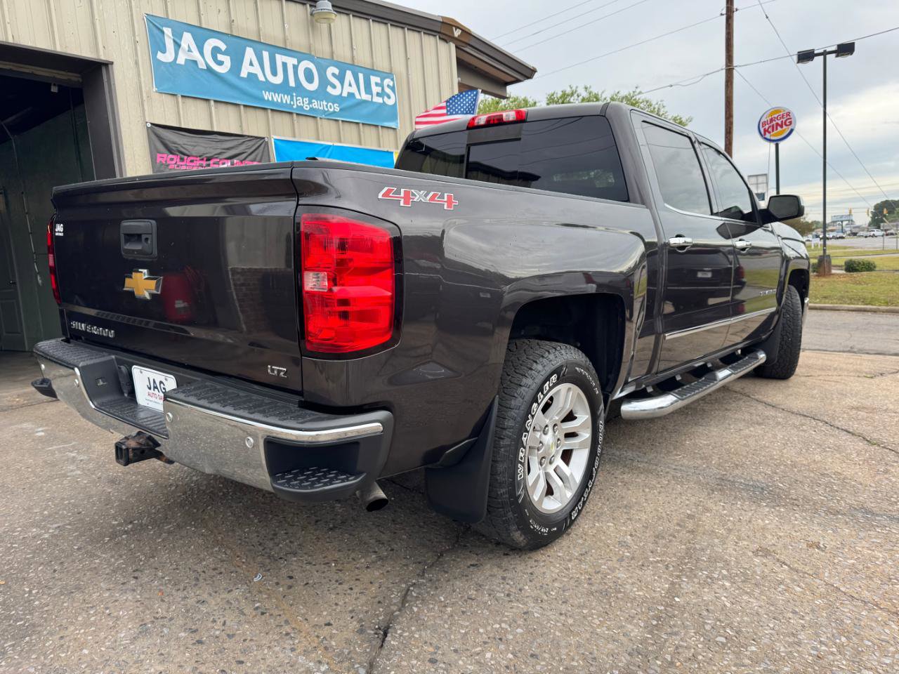 Used 2015 Chevrolet Silverado 1500 LTZ w/ LTZ Plus Package AWD/4WD image 6