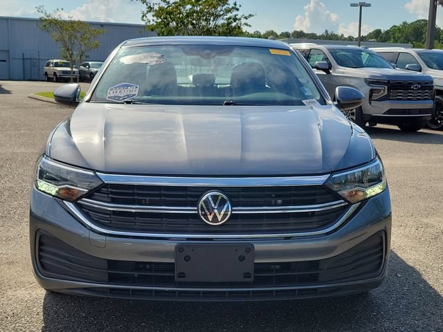 Used 2024 Volkswagen Jetta SE FWD image 6