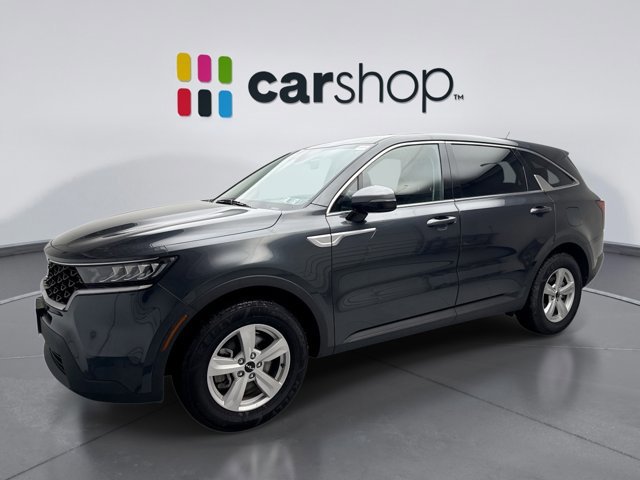 Used 2023 Kia Sorento LX image 1