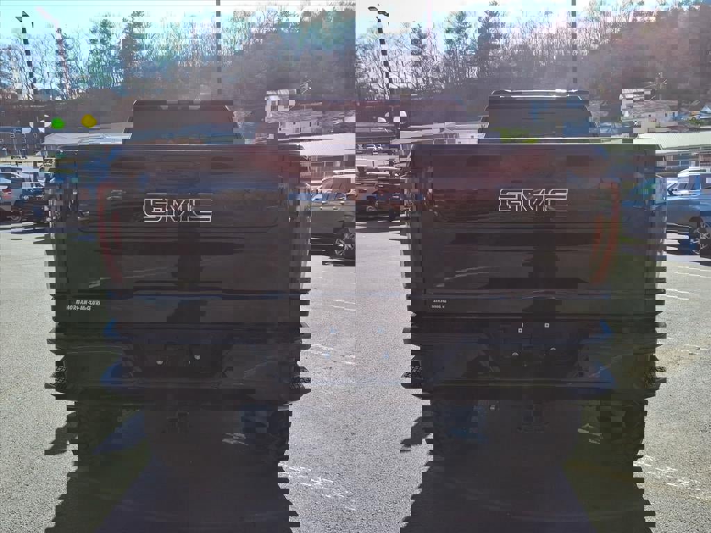 Used 2024 GMC Sierra 3500 AT4 w/ AT4 Premium Plus Package image 6