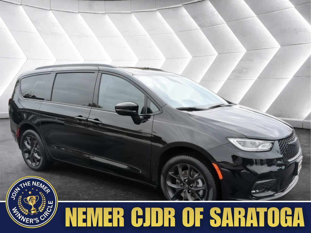 New 2026 Chrysler Pacifica Select w/ S Appearance Package