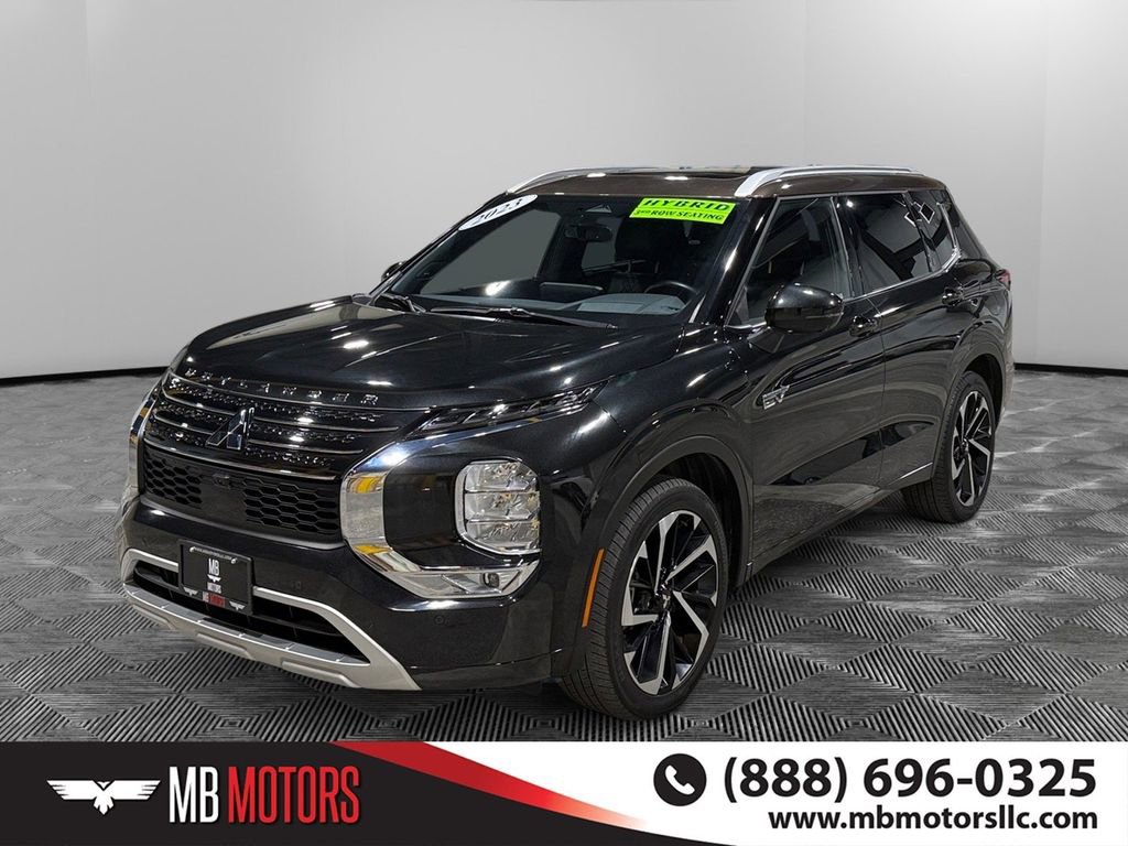 Used 2023 Mitsubishi Outlander SEL image 10