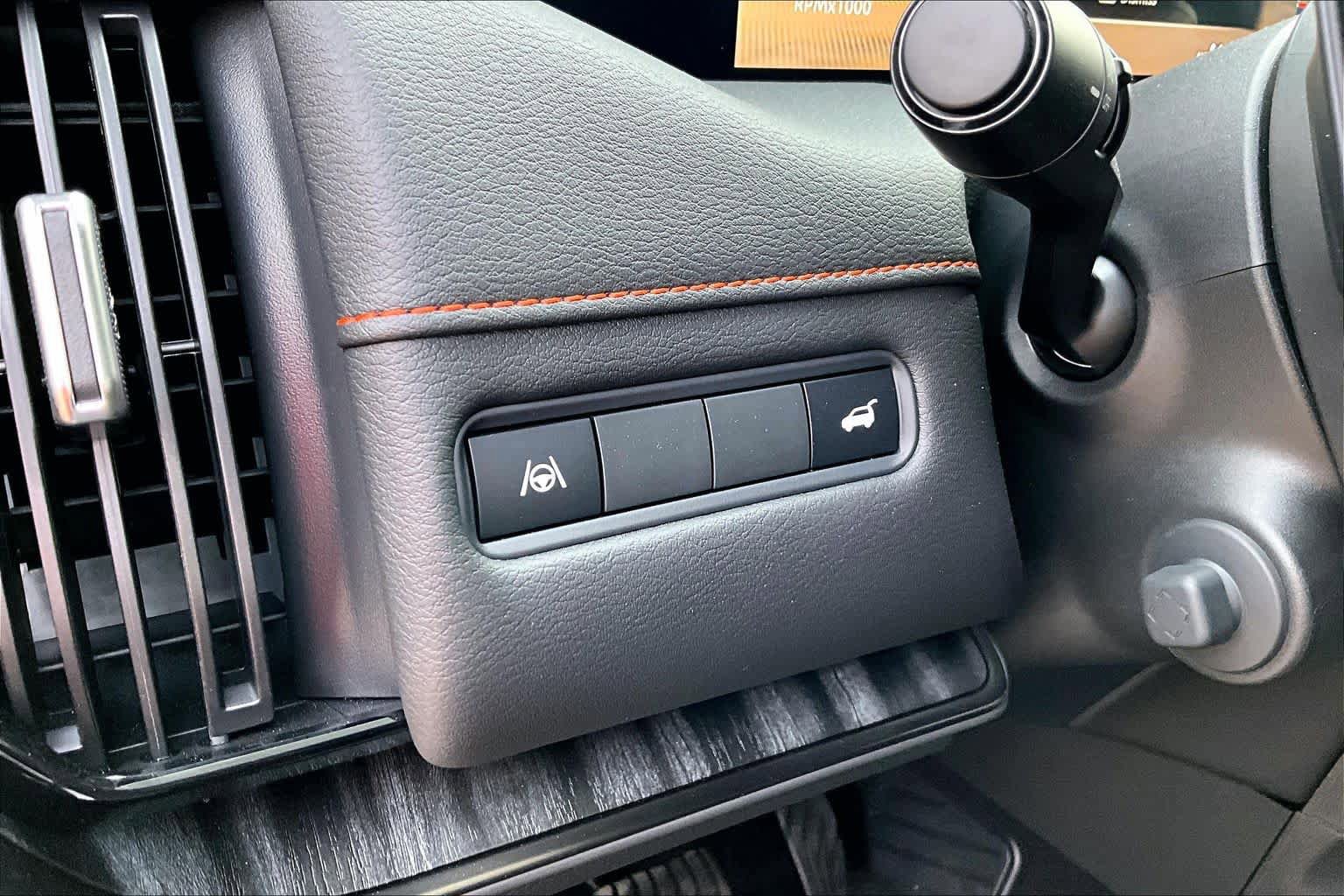 New 2026 Nissan Armada PRO-4X AWD/4WD image 17