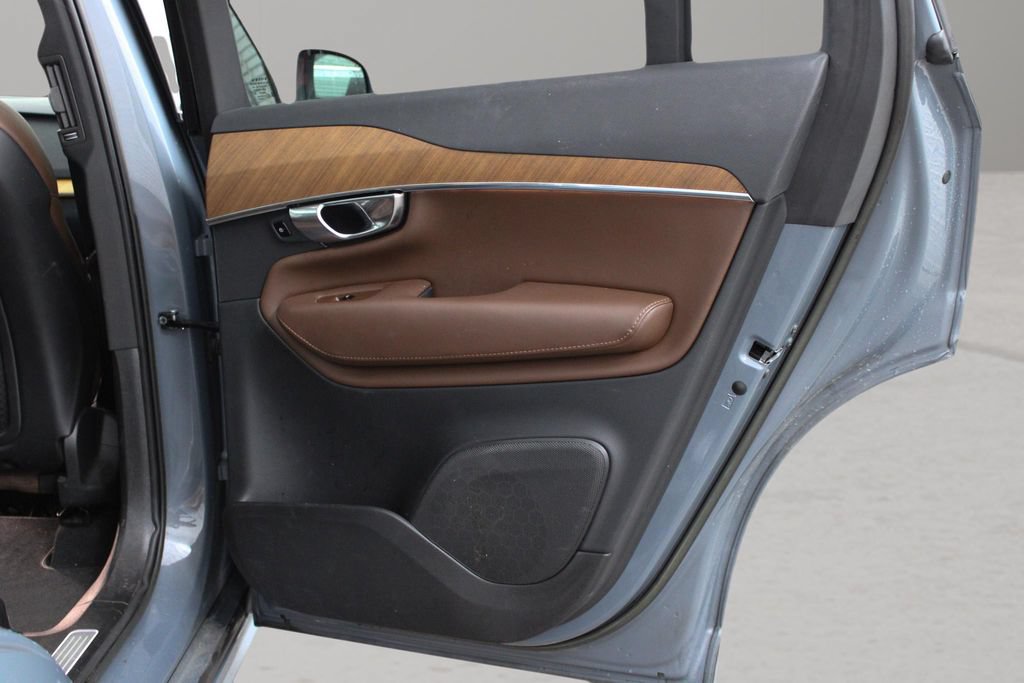 Certified 2023 Volvo XC90 B6 Plus AWD/4WD image 29