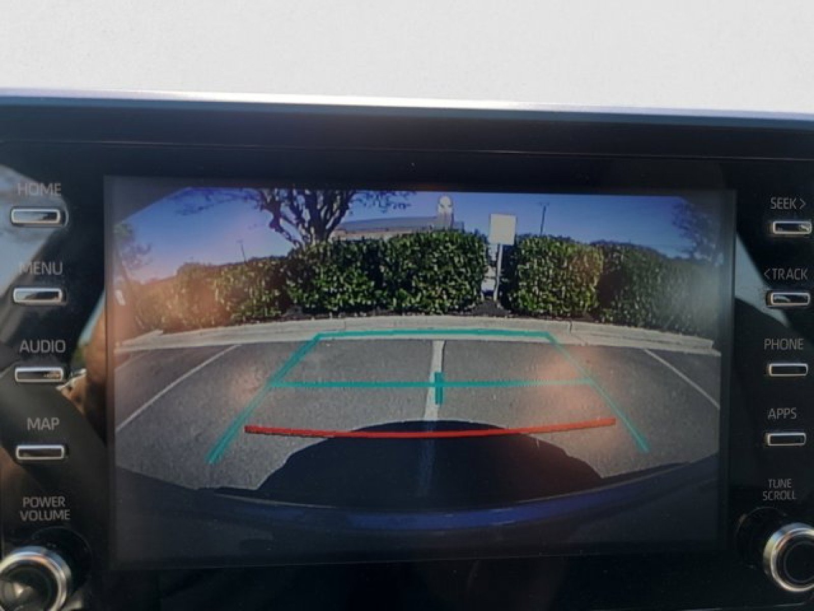 Used 2019 Toyota C-HR XLE image 17