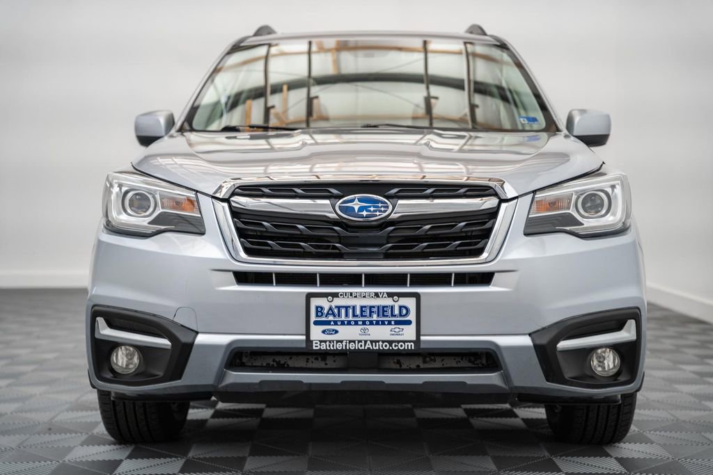 Used 2017 Subaru Forester 2.5i Limited AWD/4WD image 2