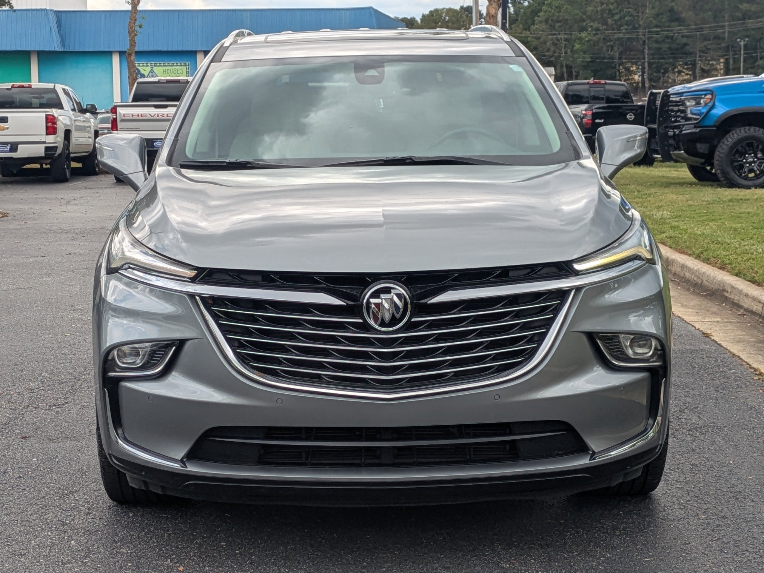 Used 2023 Buick Enclave Essence w/ Experience Buick Package image 9