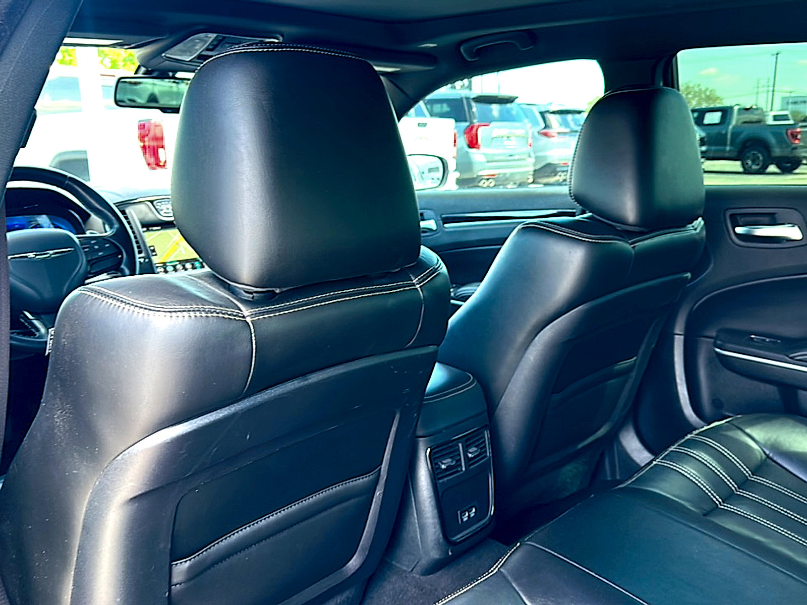 Used 2022 Chrysler 300 S image 18