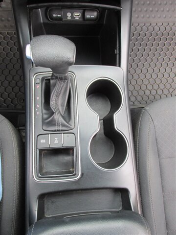 Used 2020 Kia Sorento AWD V6 image 33