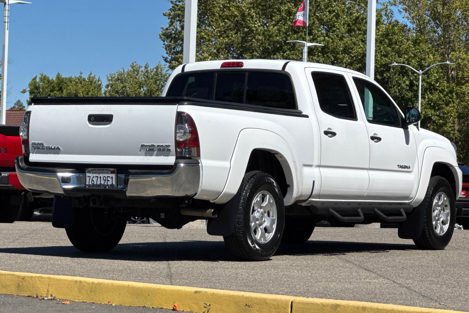 Used 2012 Toyota Tacoma PreRunner w/ SR5 Pkg RWD image 9