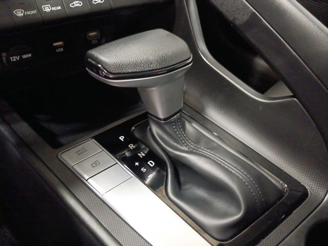 Used 2023 Hyundai Elantra SEL image 17
