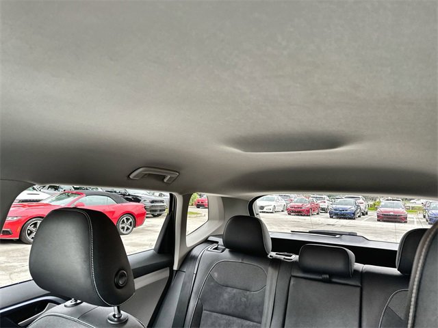 Used 2024 Volkswagen Taos SE image 16