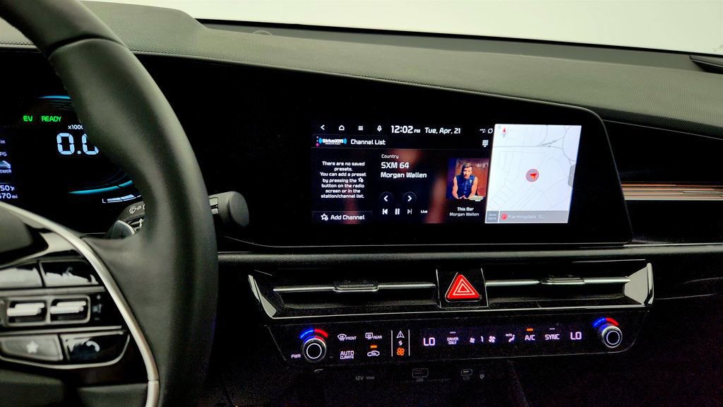 Used 2023 Kia Niro EX Touring image 18