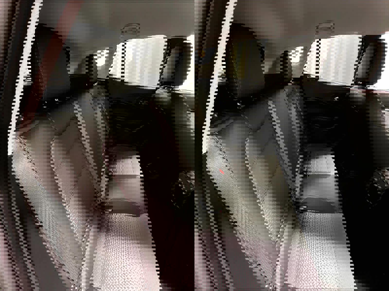 Used 2025 Chevrolet Trax LT w/ LT Convenience Package image 16