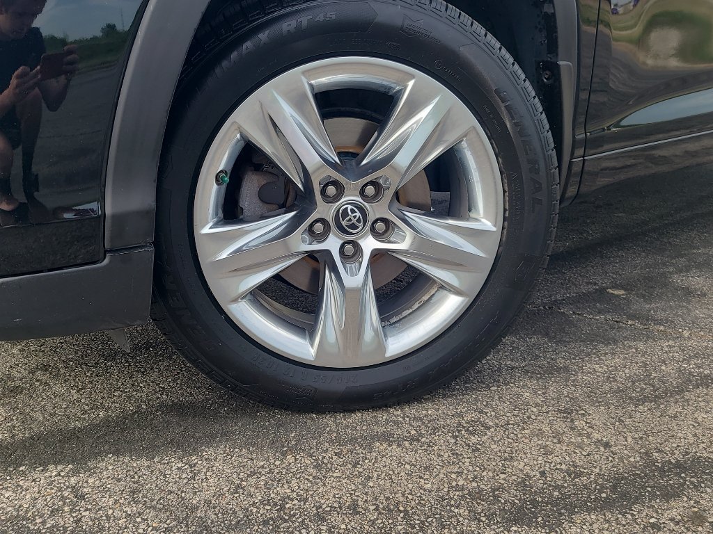 Used 2018 Toyota Highlander Limited AWD/4WD image 9