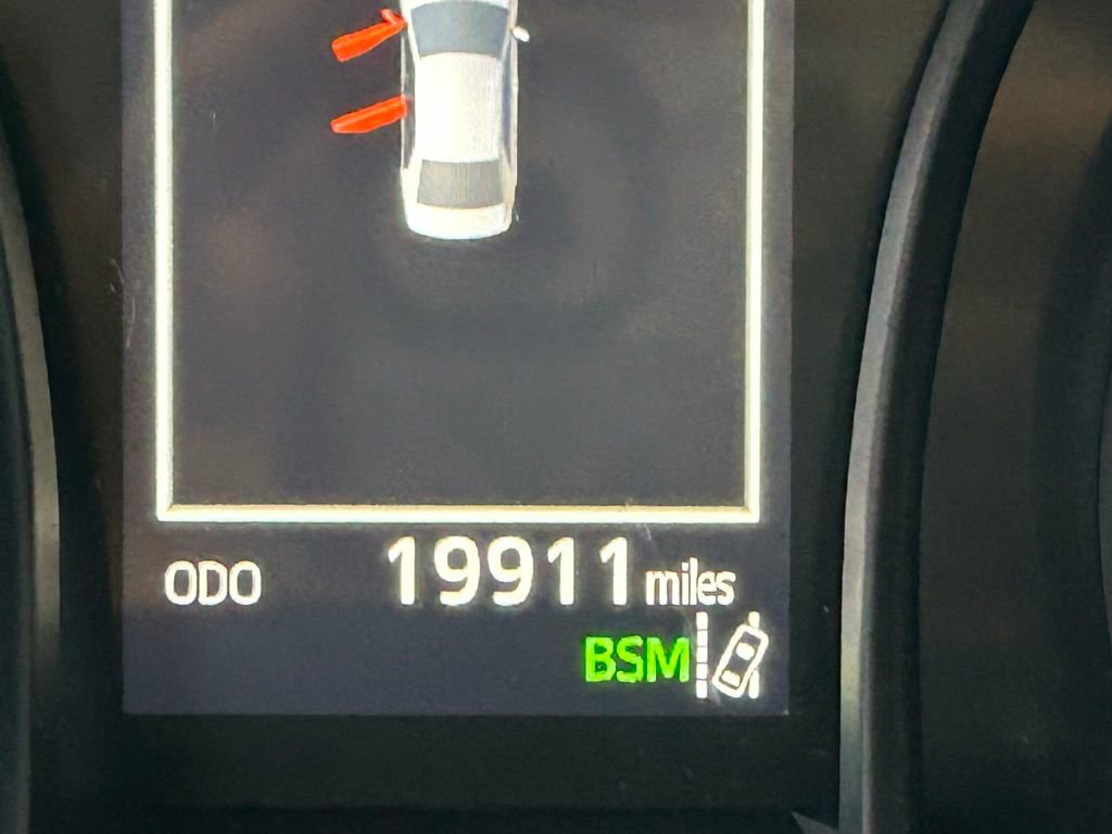 Used 2019 Toyota Camry SE image 13