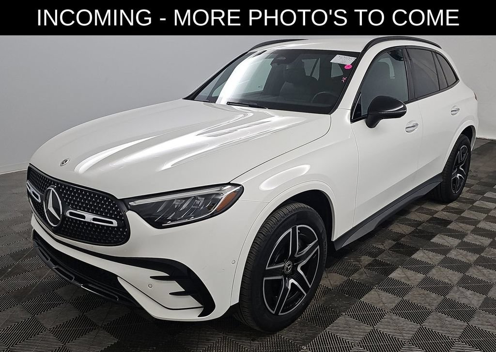 Used 2025 Mercedes-Benz GLC 300 4MATIC w/ AMG Line image 1