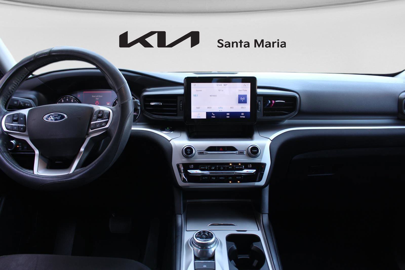 Used 2021 Ford Explorer XLT image 12