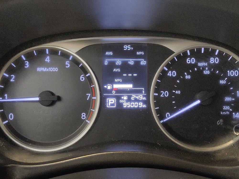 Used 2020 Nissan Kicks S FWD image 23