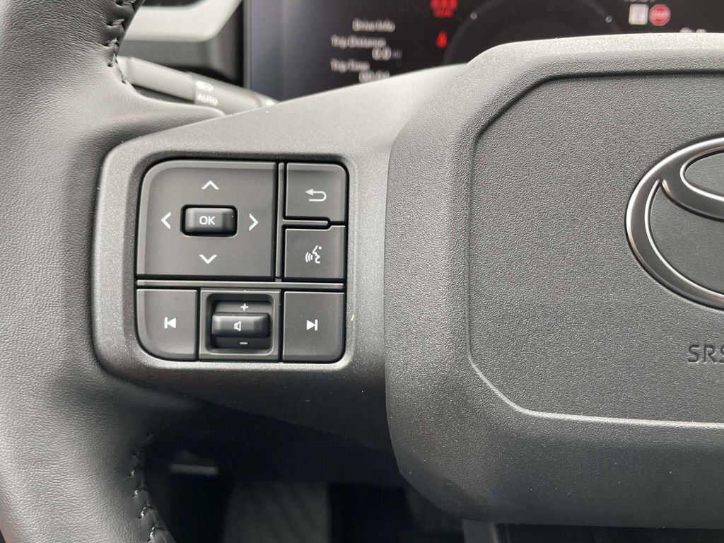 Used 2026 Toyota RAV4 AWD Plug-in Hybrid image 29