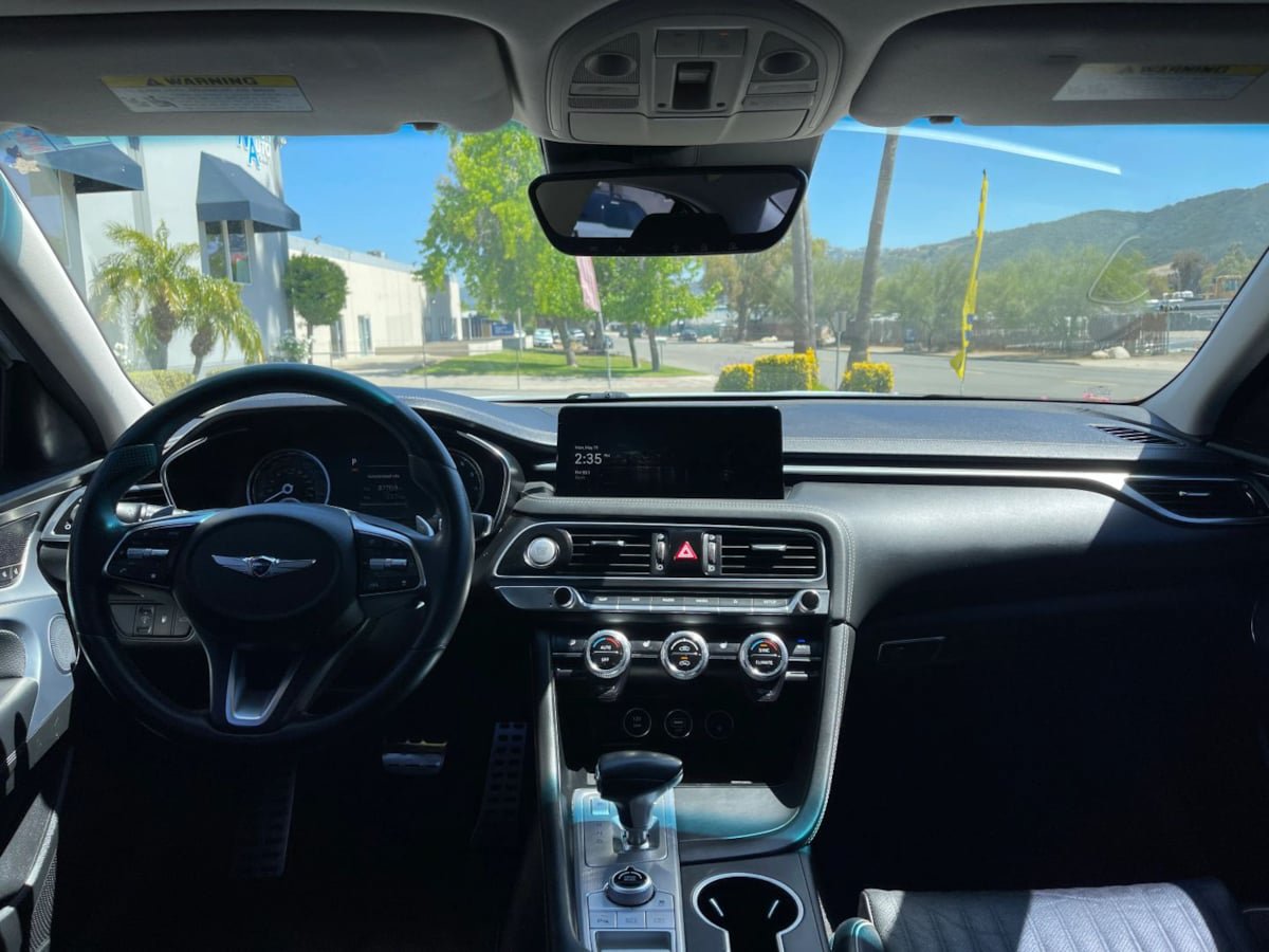 Used 2022 Genesis G70 2.0T w/ Prestige Package RWD image 12