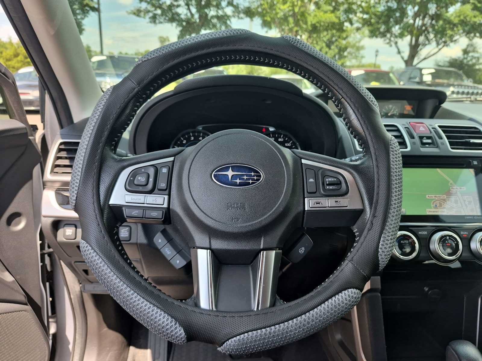 Used 2017 Subaru Forester 2.5i Touring AWD/4WD image 23