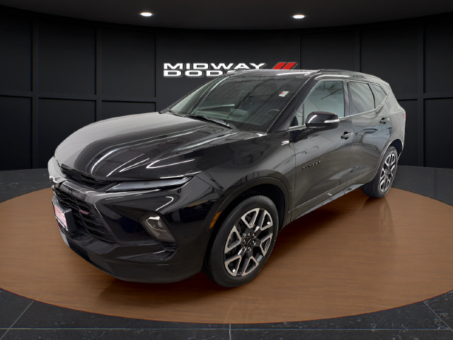 Used 2025 Chevrolet Blazer RS FWD image 2