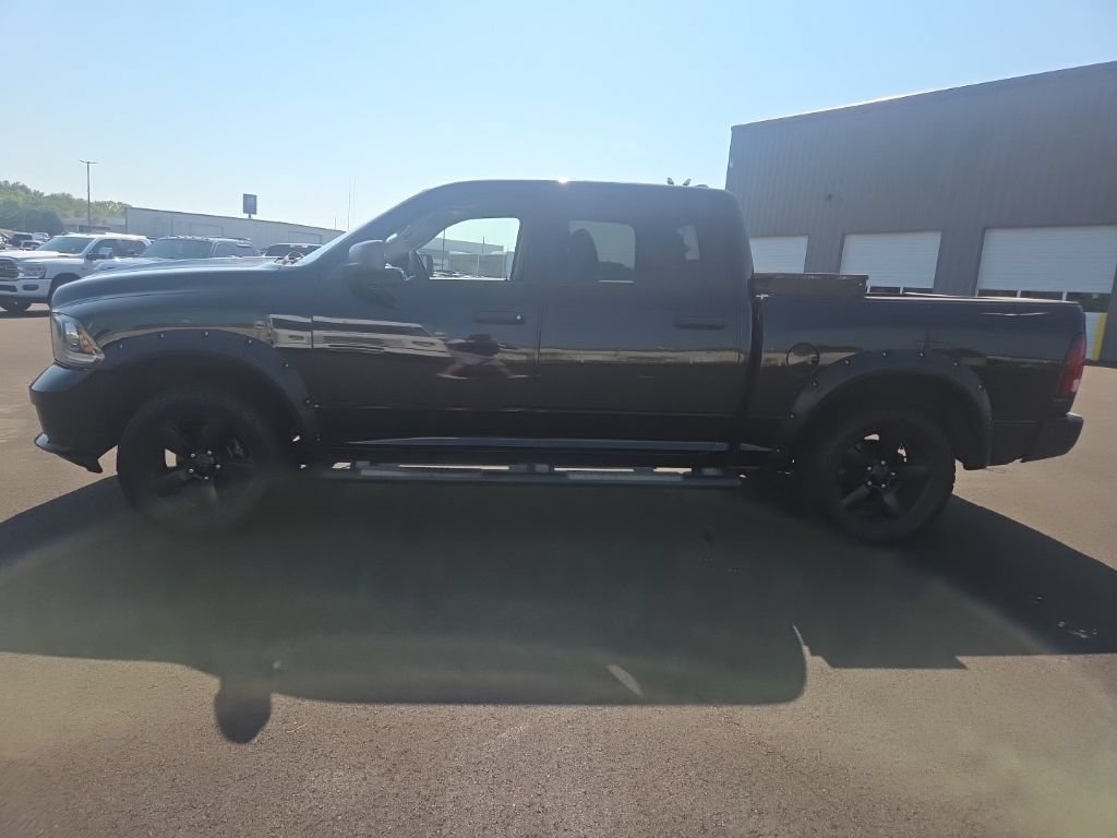 Used 2014 RAM 1500 Express w/ Black Ram 1500 Express Group RWD image 4
