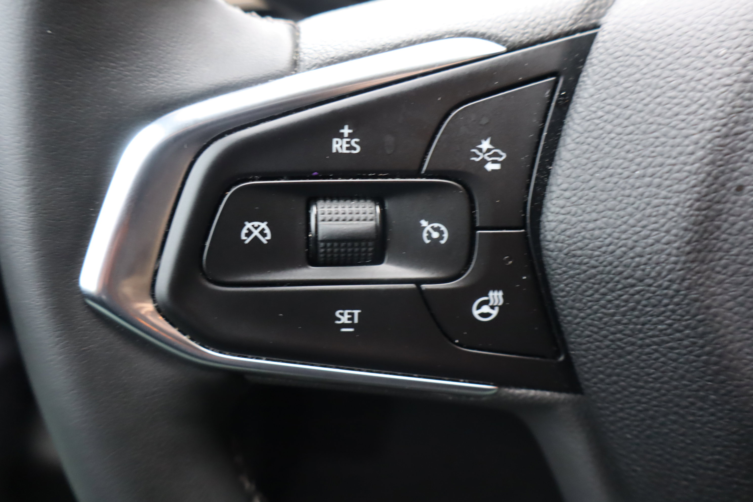 Certified 2024 Chevrolet Trax ACTIV w/ Sunroof Package image 21