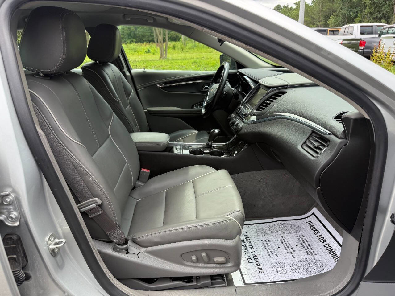 Used 2015 Chevrolet Impala LTZ FWD image 16